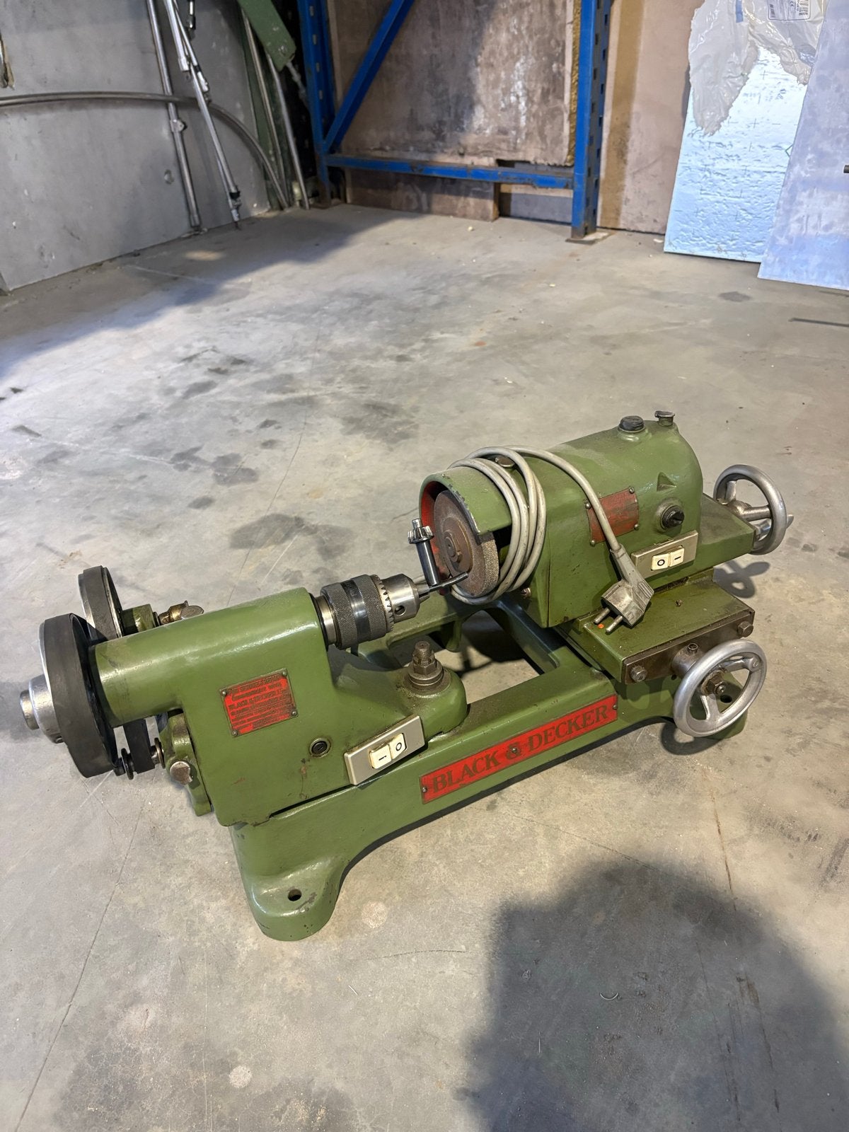 Black & Decker Draaibank/kleppen slijpmachine, Ophalen, Gebruikt, Metaaldraaibank, Minder dan 500 mm