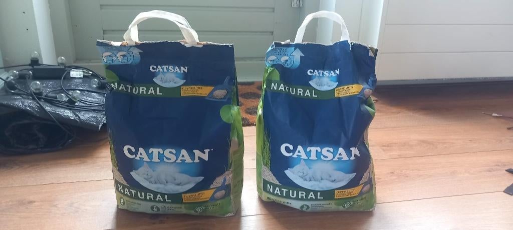 Twee dichte zakken Catsan Natural kattengrind natural!, Ophalen of Verzenden, Nieuw