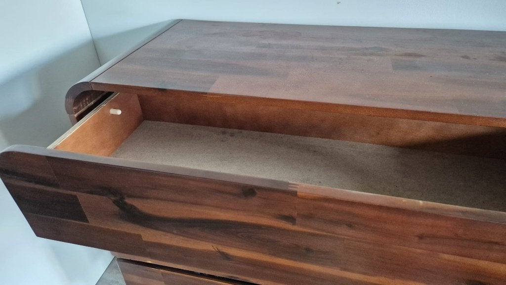 Commode with 3 drawers