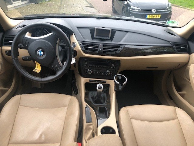 Foto 7 van BMW X1 18i sdrive 2010 High ex/ Stoelvw Cruise/ 2e eig NAP!!