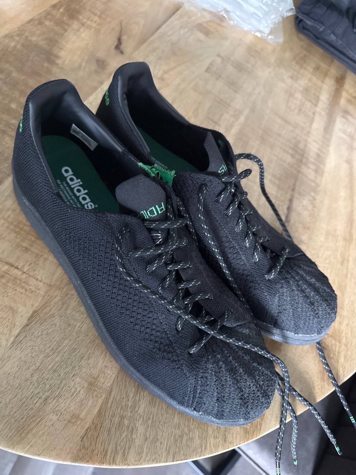 Pharrell x adidas Superstar Primeknit 'Black'  Maat 45, Kleding | Heren, Ophalen of Verzenden, Zo goed als nieuw, Zwart, Sneakers of Gympen
