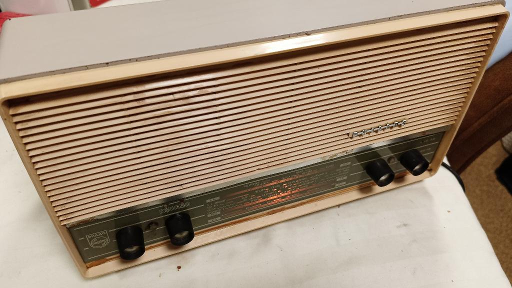 Philips vintage tafelradio LG/MG/KG – werkt, Audio, Tv en Foto, Radio's, Gebruikt, Radio, Ophalen of Verzenden