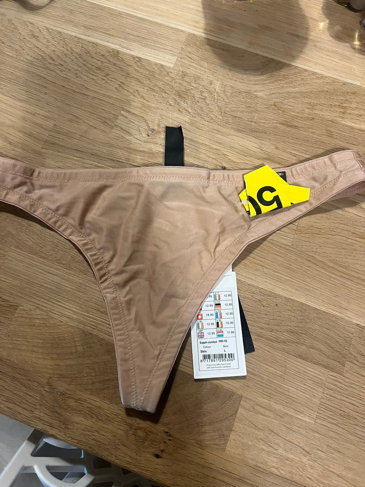 Sapph string maat L 42 NIEUW!! Nu €5,- per stuk, Ophalen of Verzenden, String