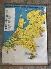 schoolplaat 'Bodemschatten en industrie in Nederland', Ophalen of Verzenden, Aardrijkskunde