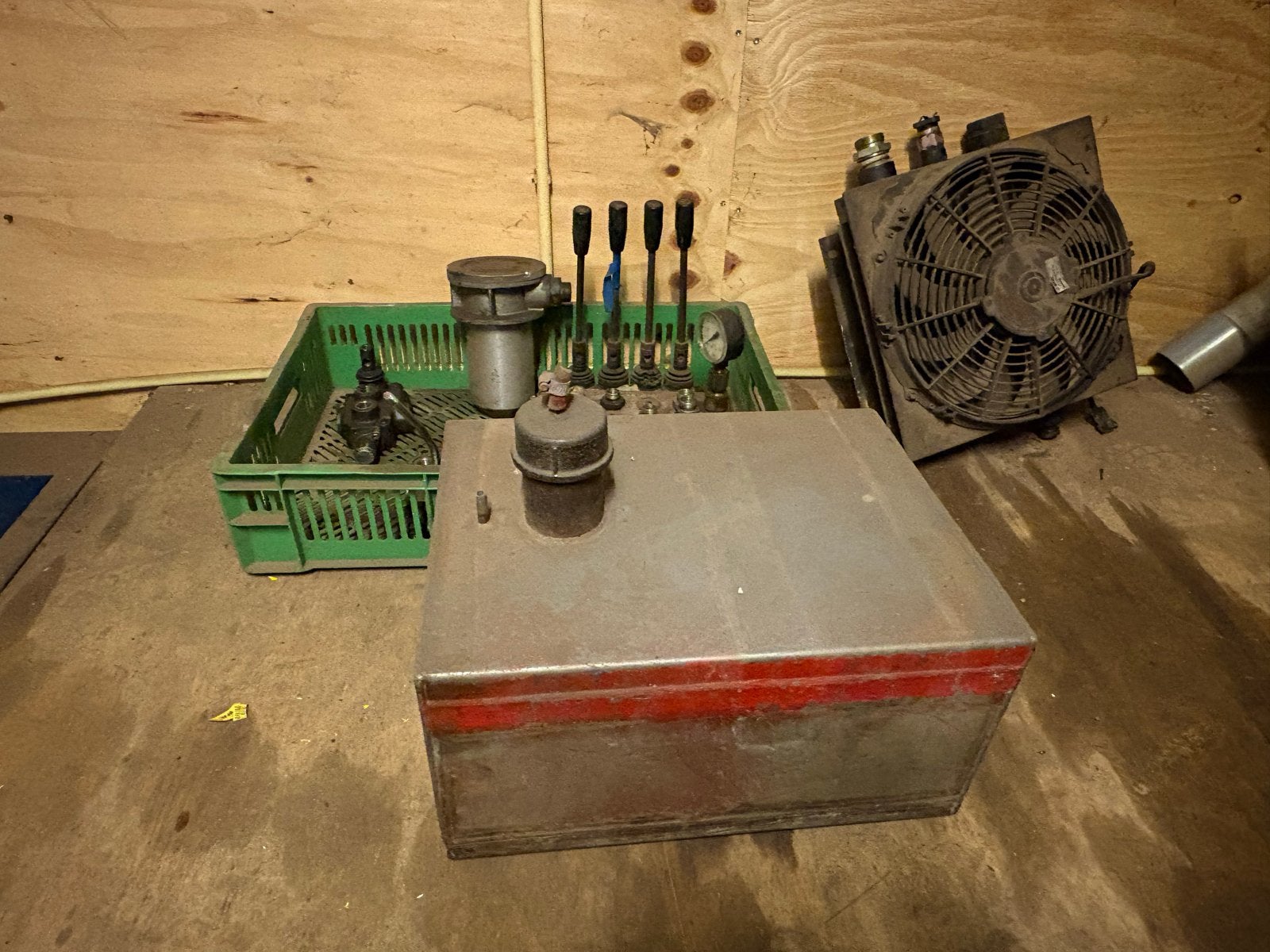Hydrauliekblokken met oliekoeler, filter en tank, Ophalen