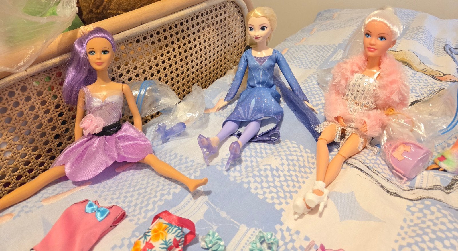 Barbiepoppen/modepoppen + accessoires tekoop!, Verzamelen, Ophalen, Zo goed als nieuw, Fashion Doll