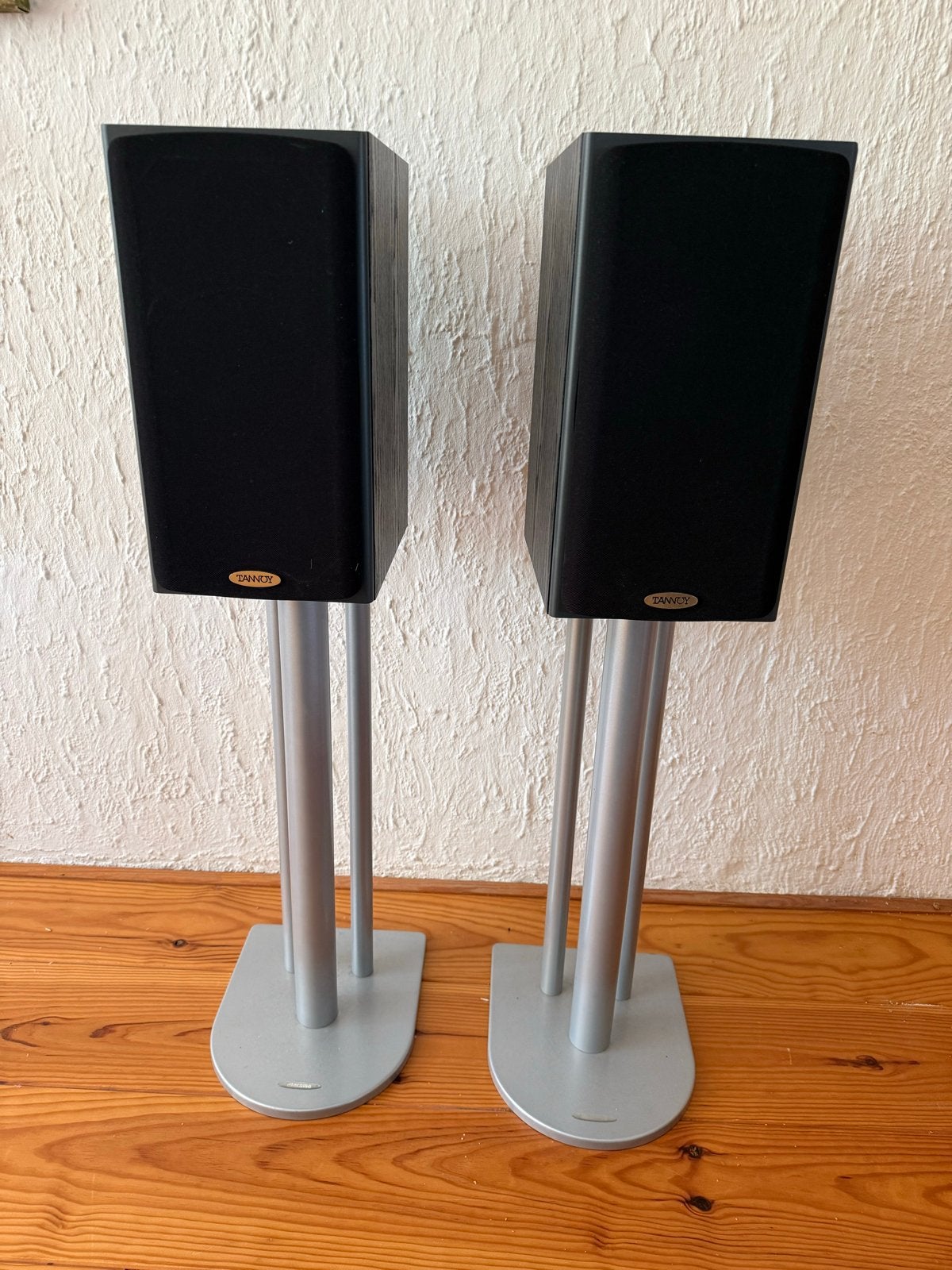 Tannoy Saturn S6LCR Luidsprekers met Stands, Inclusief standaarden, Zo goed als nieuw, 60 tot 120 watt, Boekenplank luidspreker