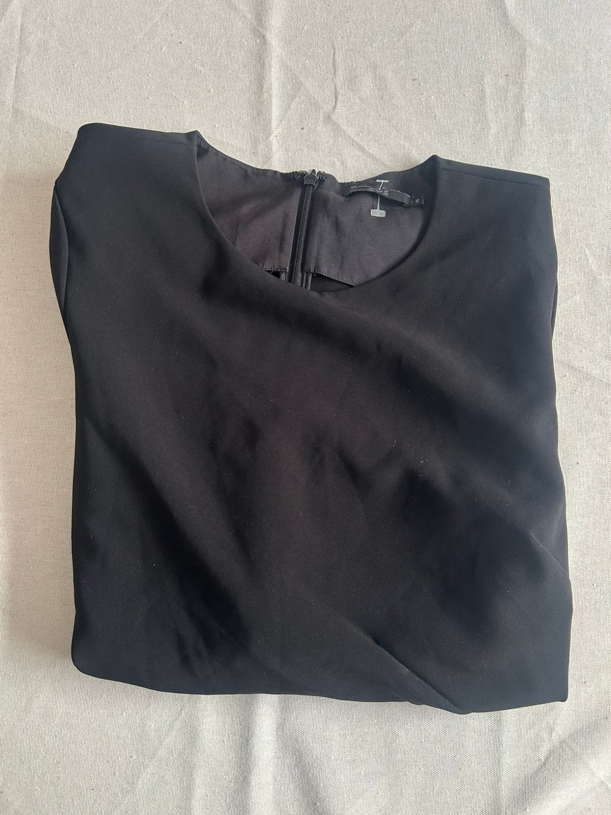 COS zwarte nette jurk maat 40, Kleding | Dames, Jurken, Maat 38/40 (M), Zwart, Ophalen of Verzenden, Gedragen