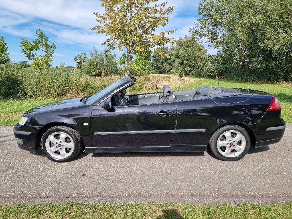 Saab 9-3 1.8 T Cabrio Vector Automaat, leder, nieuwe apk, Auto's, Saab, 1998 cc, Stoelverwarming, 4 cilinders, Cabriolet