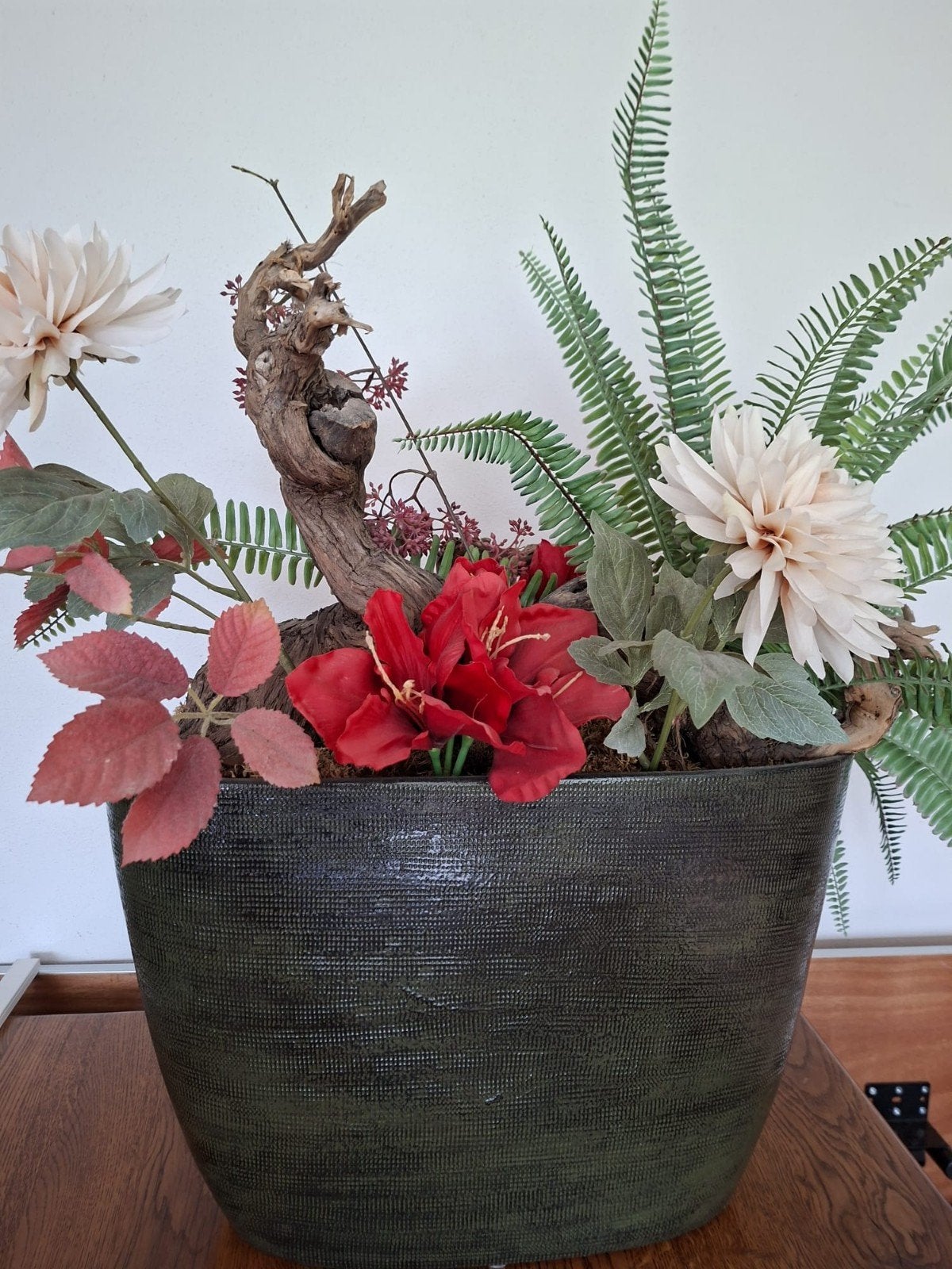 Decoratie pot met kunstbloemen, Ophalen