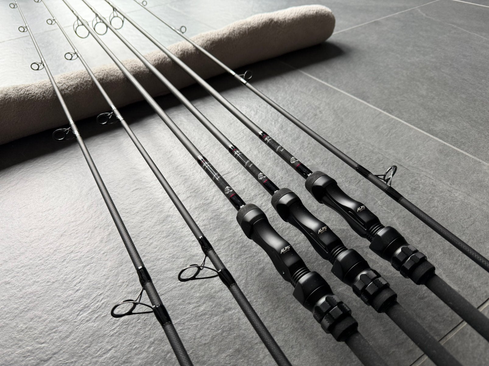 3 x Rod Visions Victory Renegade 10,6ft 2,75lbs NIEUWSTAAT!, Ophalen, Zo goed als nieuw, Complete set