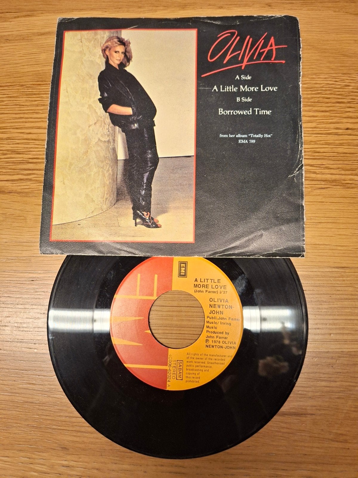 Olivia Newton-John - A Little More Love (Vinyl Single), Cd's en Dvd's, Gebruikt, 7 inch, Ophalen of Verzenden, Pop