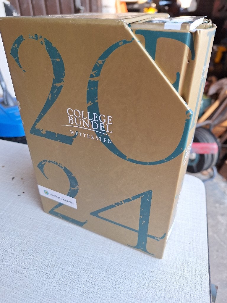 Collegebundel 2023-2024: Privaatrecht & Publiekrecht, Zo goed als nieuw, Wolters Kluwer, Alpha, HBO