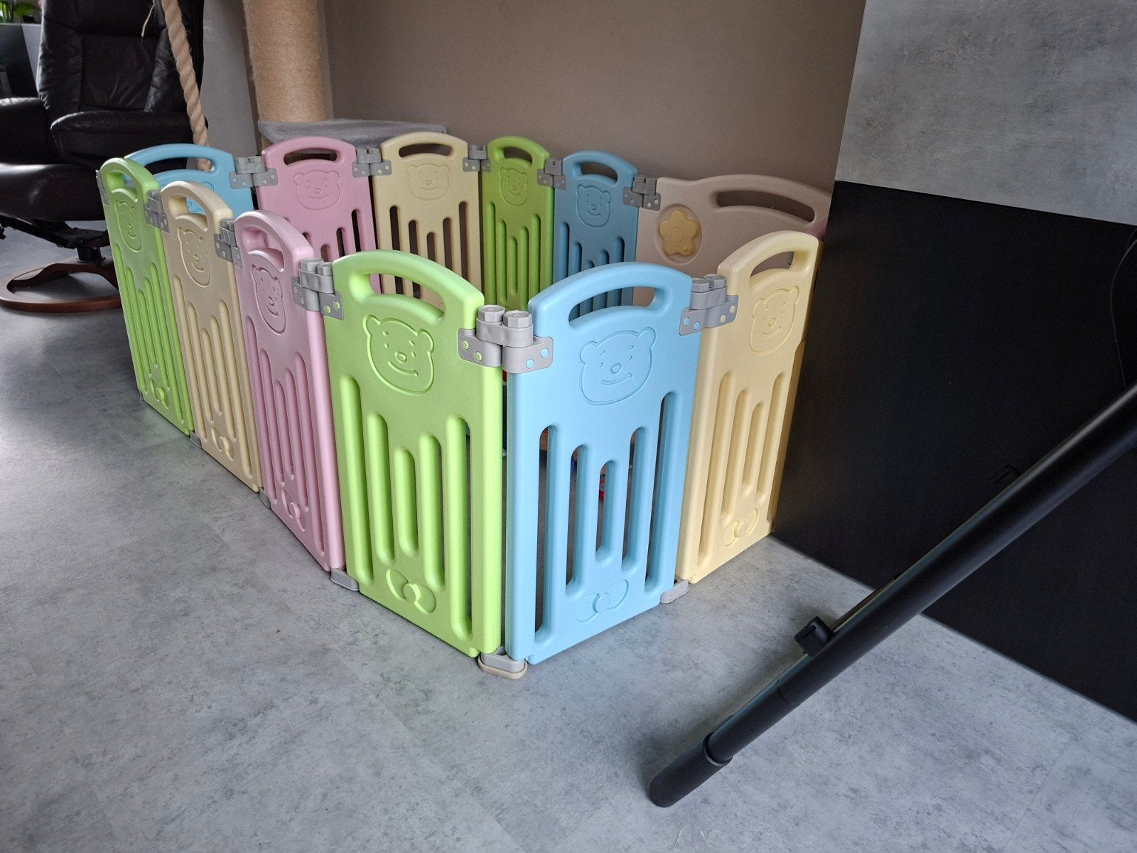 Kleurrijke babybox / box, Ophalen, Zo goed als nieuw, Overige vormen