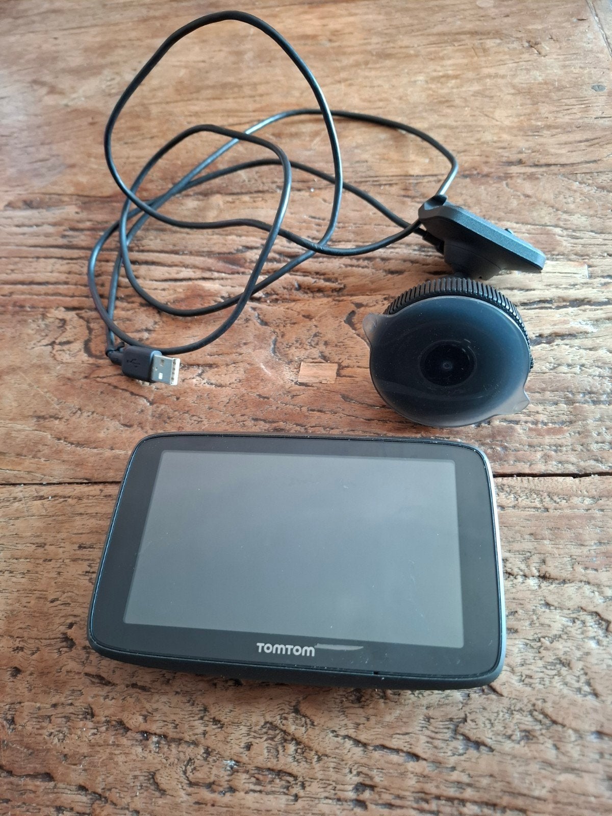 TomTom 5200, go 620 met zuignap, oplader en levenslange upd, Ophalen of Verzenden