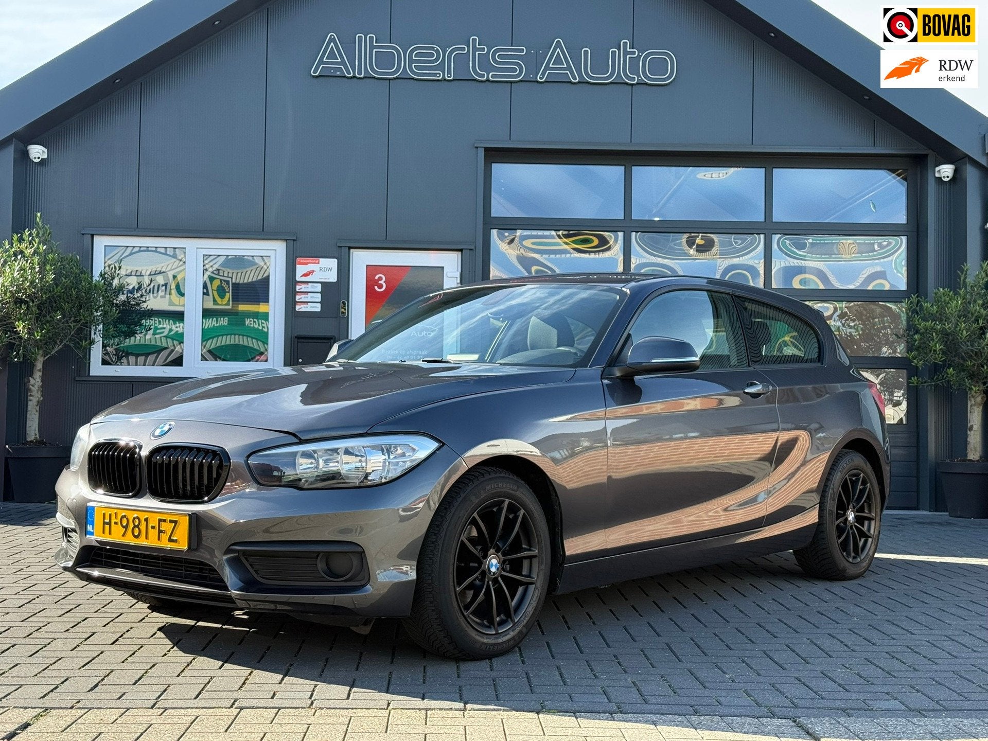 BMW 1-serie 118i Corporate Lease Sport | NAVI | AIRCO |, 1-Serie, Gebruikt, 4 stoelen, Bedrijf
