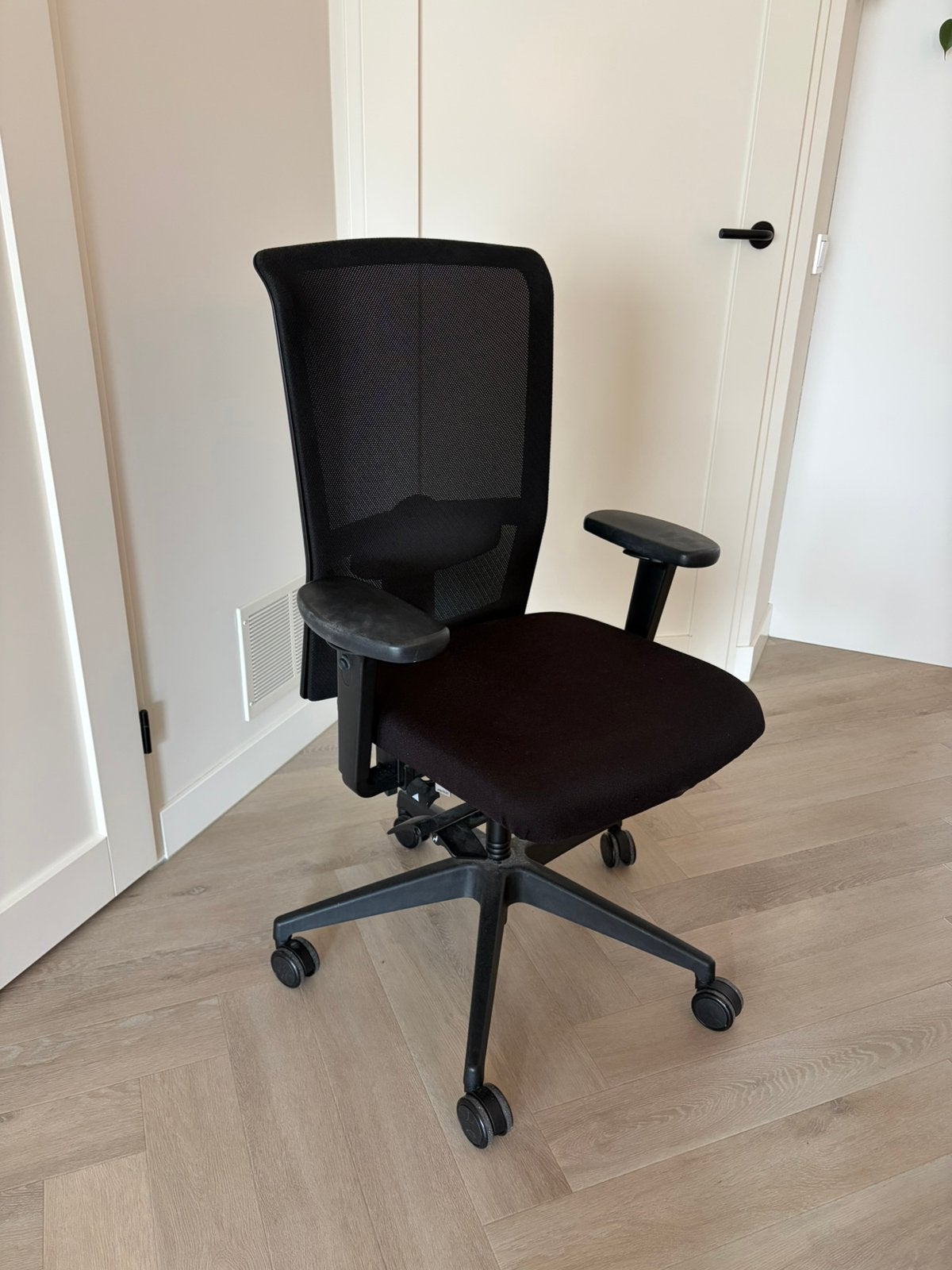 Bureaustoel Interstuhl 174g, Ophalen, Zo goed als nieuw, Zwart