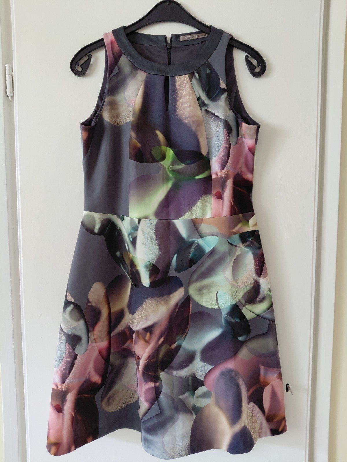 Styles by Steps jurk met bloemenprint - Maat XL, Kleding | Dames, Jurken, Meerkleurig, Maat 46/48 (XL) of groter, Ophalen of Verzenden