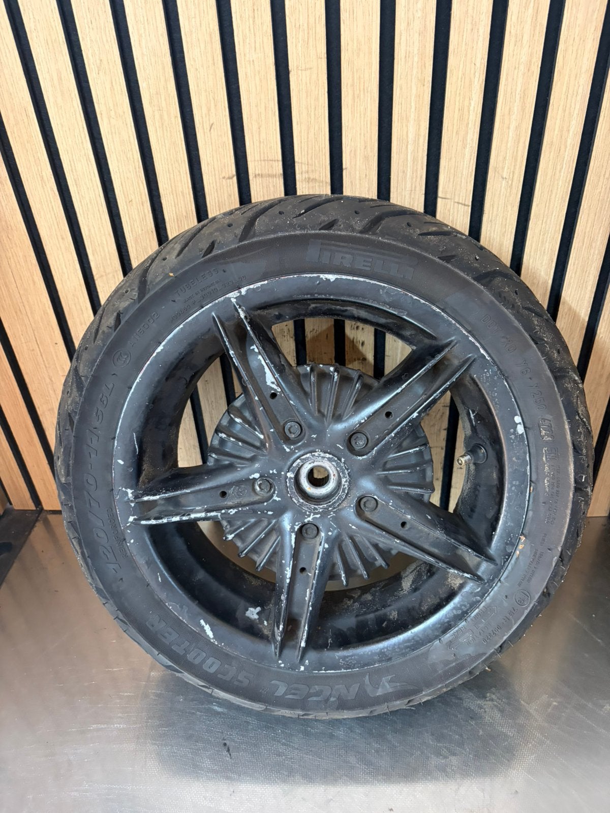 piaggio hexagon 140mm achter velg, Ophalen