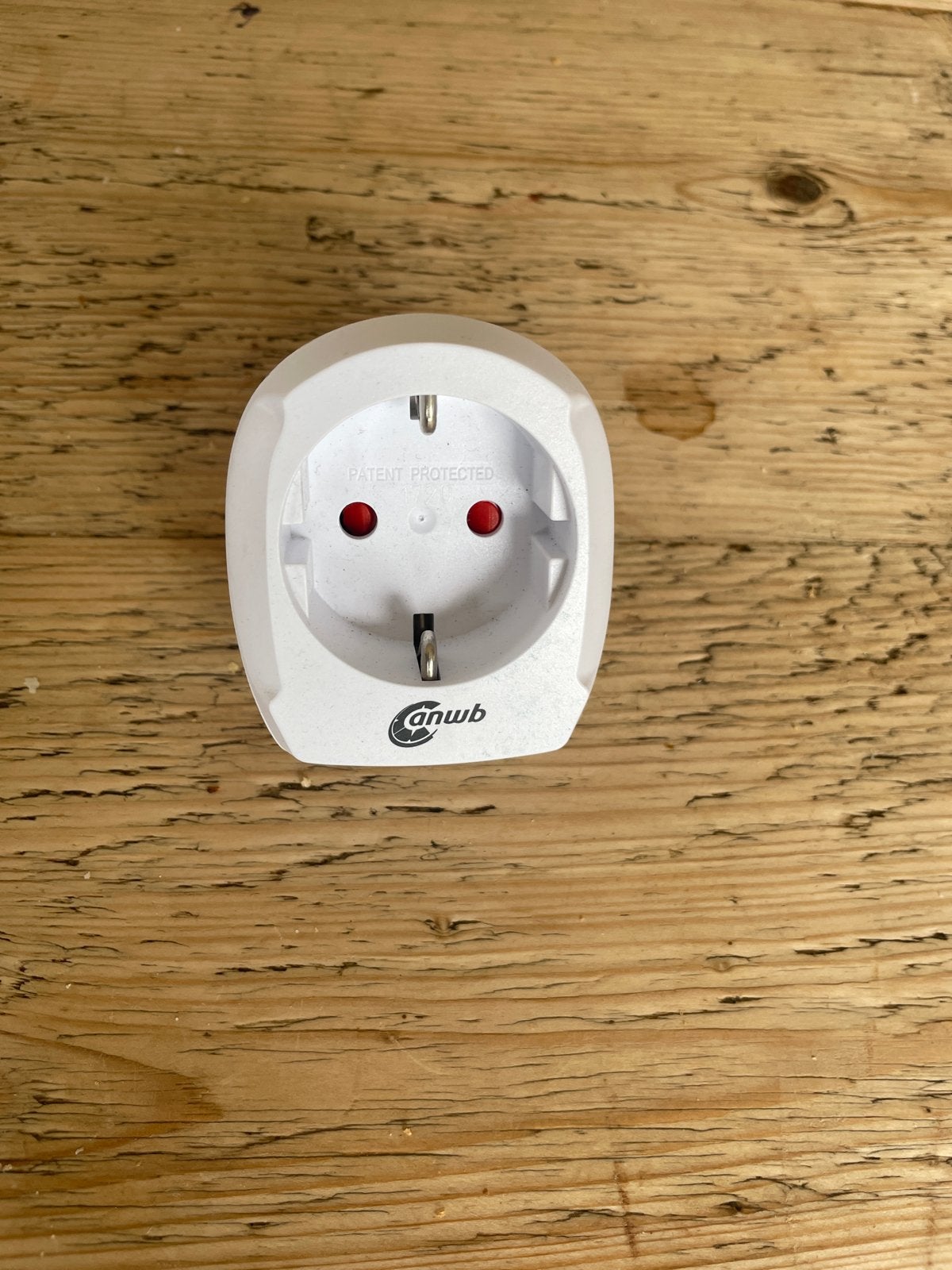 Reisstekker Ierland - Type G adapter voor UK/Ierland, Doe-het-zelf en Verbouw, Elektra en Kabels, Ophalen, Zo goed als nieuw