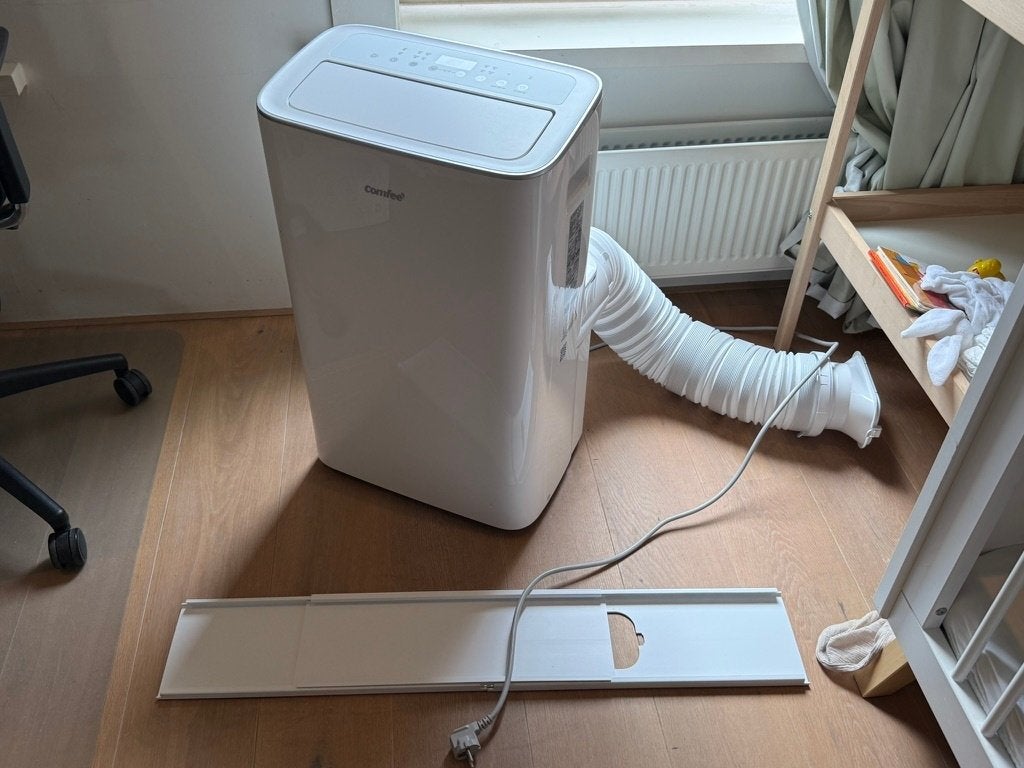 Comfee mobiele airco 12.000 BTU – nieuwstaat, met garantie, Witgoed en Apparatuur, Ophalen, Koelen en Ontvochtigen, Midea Europe GmbH