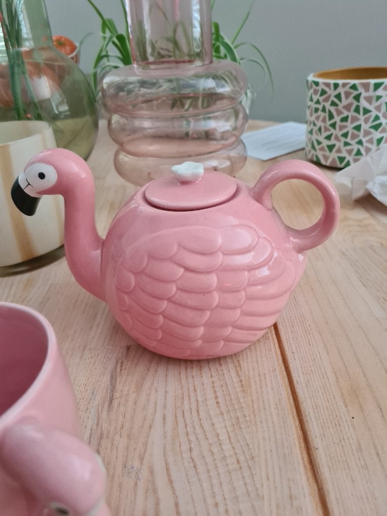 Theepot + 2 mokken, Ophalen, Overige merken, Zo goed als nieuw, Aardewerk