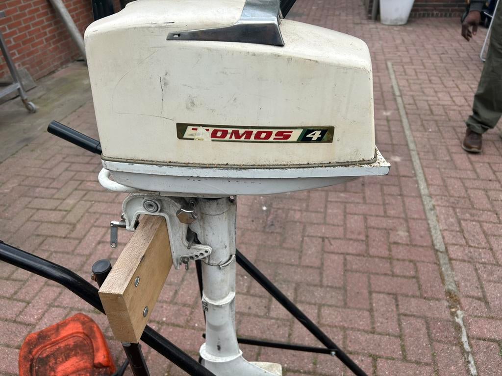 Polyester boot trailer motor en tank van 12 liter, Ophalen of Verzenden