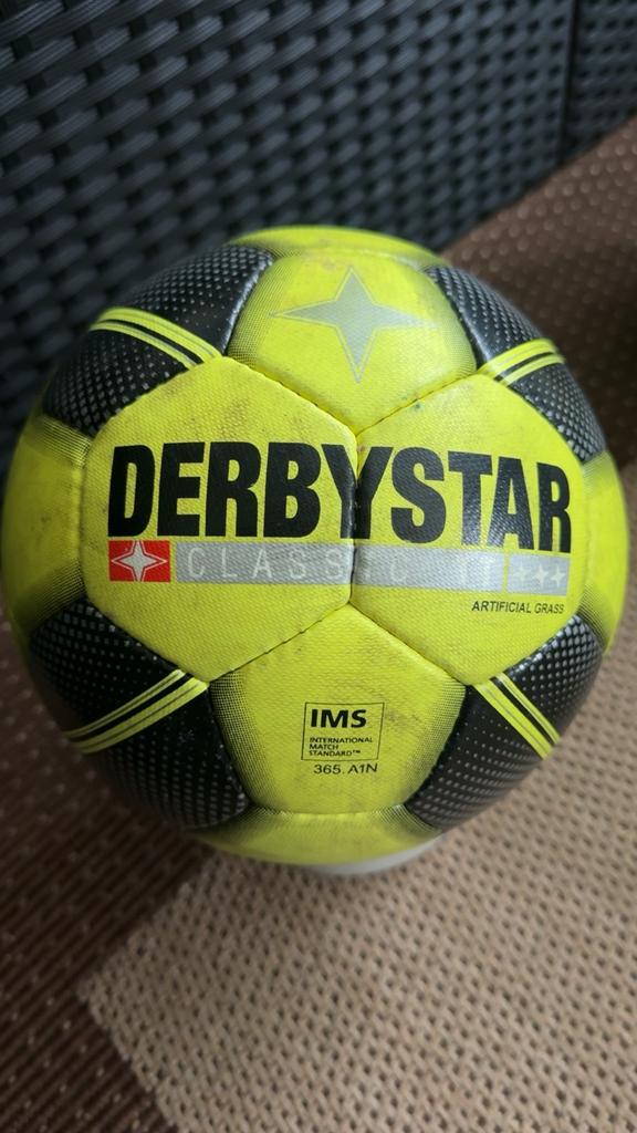 Derbystar Classic Voetbal - Maat 5, Ophalen of Verzenden, Gebruikt, Bal