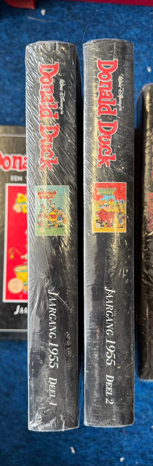 Donald Duck Facsimile Jaargang 1955 Deel 1 & 2 Nieuw Sealed, Boeken, Meerdere stripboeken, Ophalen of Verzenden, Zo goed als nieuw