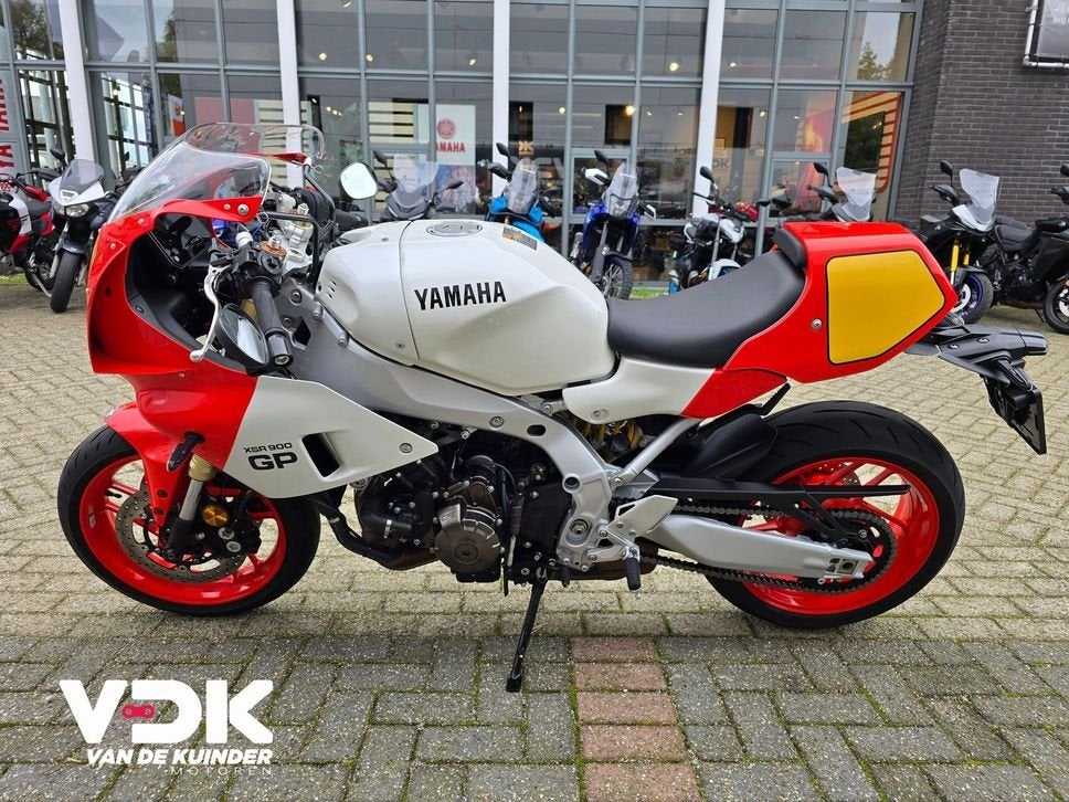 YAMAHA XSR 900 GP, 890 cc, Motorrijbewijs A, Bedrijf, Sport