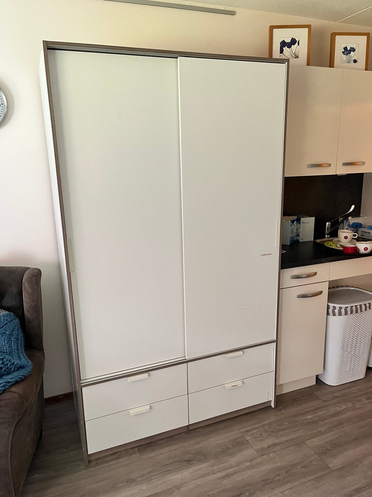 Kledingkast met schuifdeuren en lades - Gebruikt, Ophalen, Gebruikt, 100 tot 150 cm, 200 cm of meer