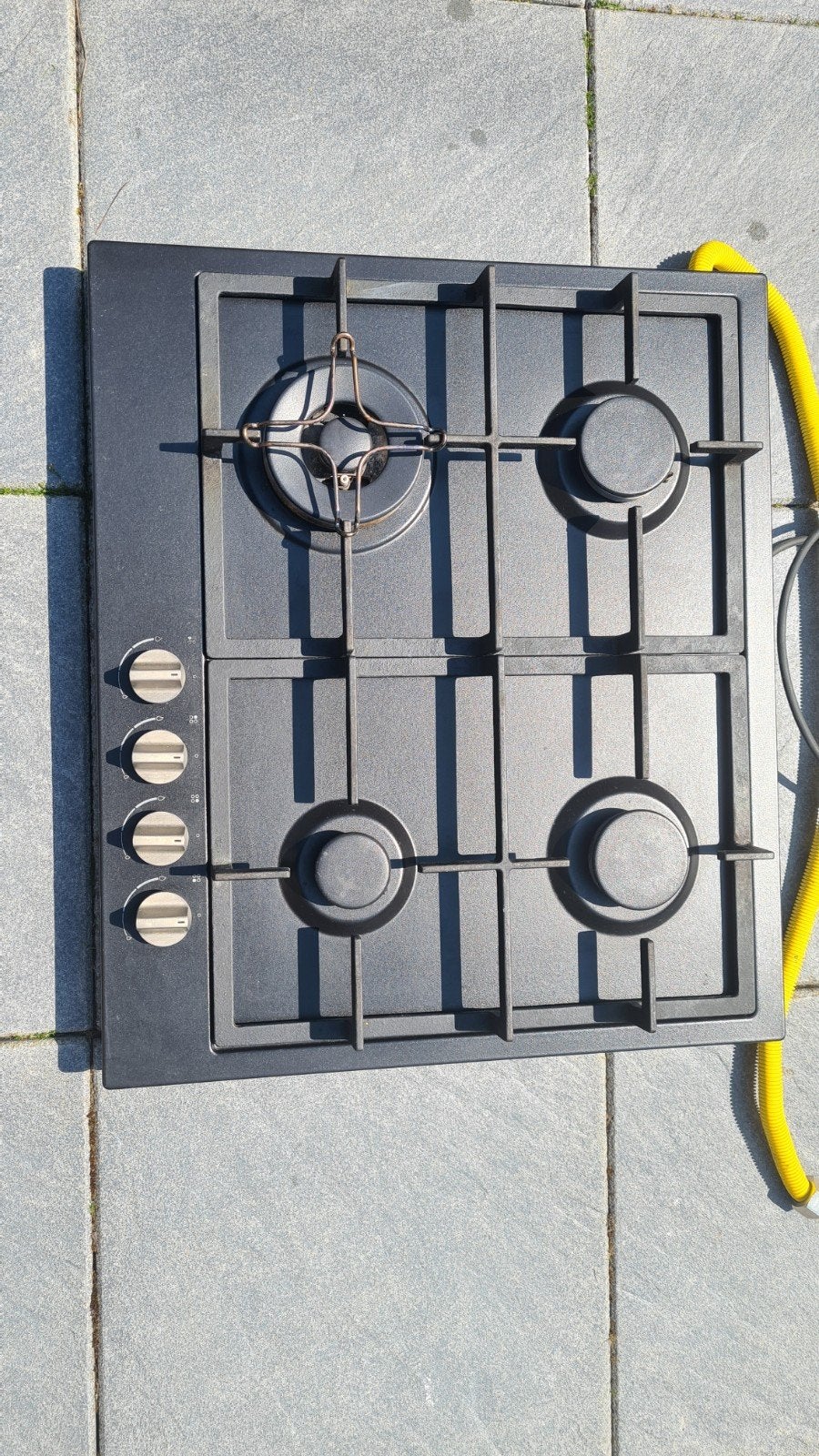Zwart 4-pits gasfornuis - Inbouw, Ophalen, Gebruikt, Minder dan 85 cm, 4 kookzones