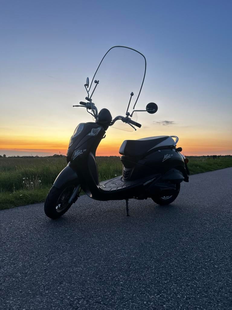 Sym Mio 50 voor onderdelen of reparatie, Fietsen en Brommers, Scooters | SYM, Ophalen, Gebruikt, Benzine, Mio