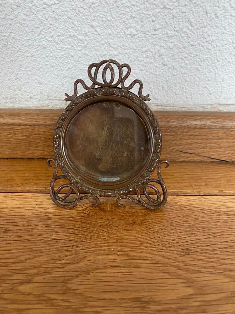 Antieke fotolijstje, ovaal, bronskleurig, Antiek en Kunst, Antiek | Woonaccessoires, Ophalen of Verzenden