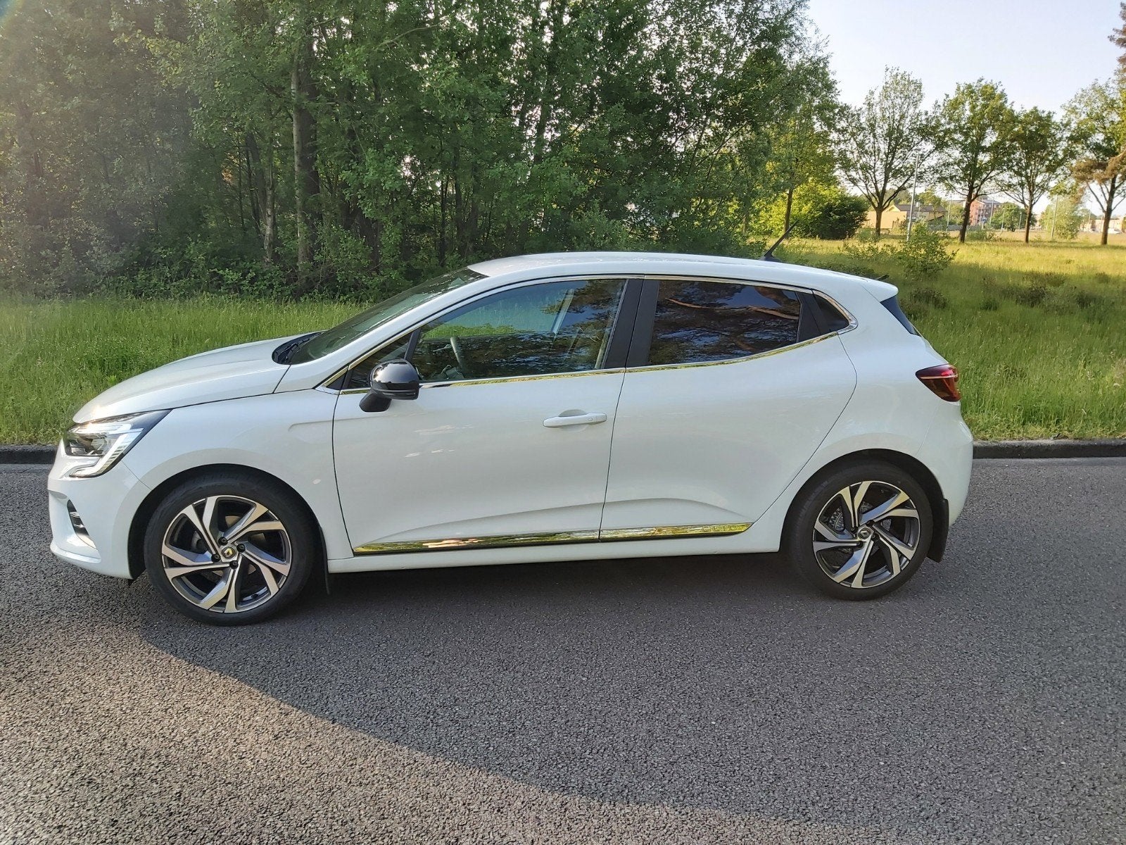 Renault Clio 1.0 TCe 100pk 2020 Wit, Auto's, Renault, Particulier, Clio, ABS, Airbags, Airconditioning, Android Auto, Bluetooth