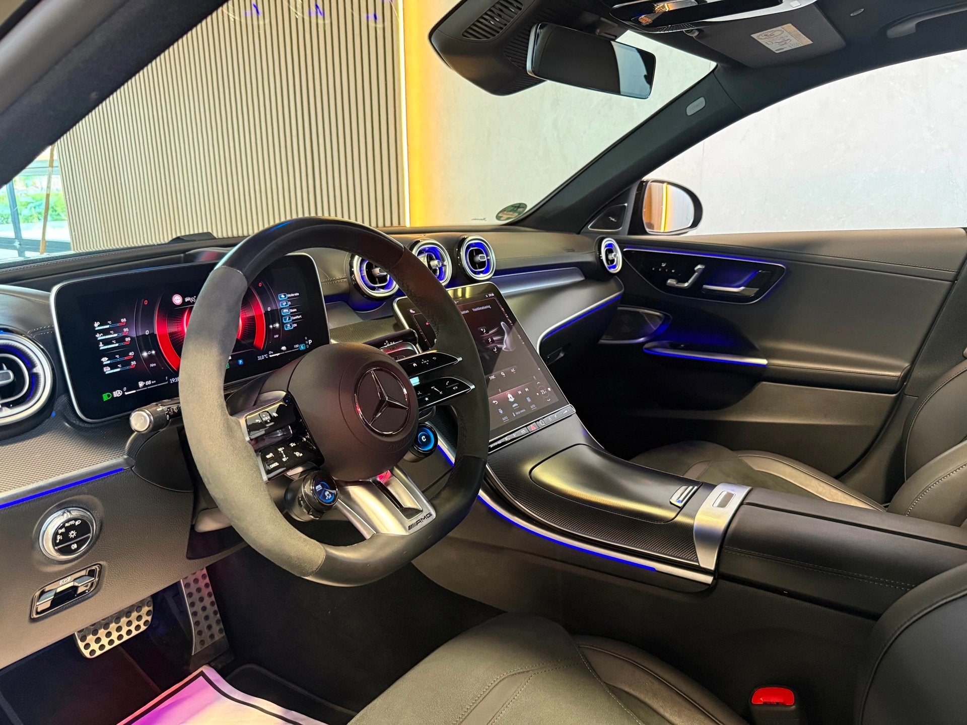 Mercedes-Benz C-klasse C63S E Performance 680PK|Pano|HuD|Ach, Auto's, Mercedes-Benz, Automaat, Euro 6, 4 cilinders, 11 km/l