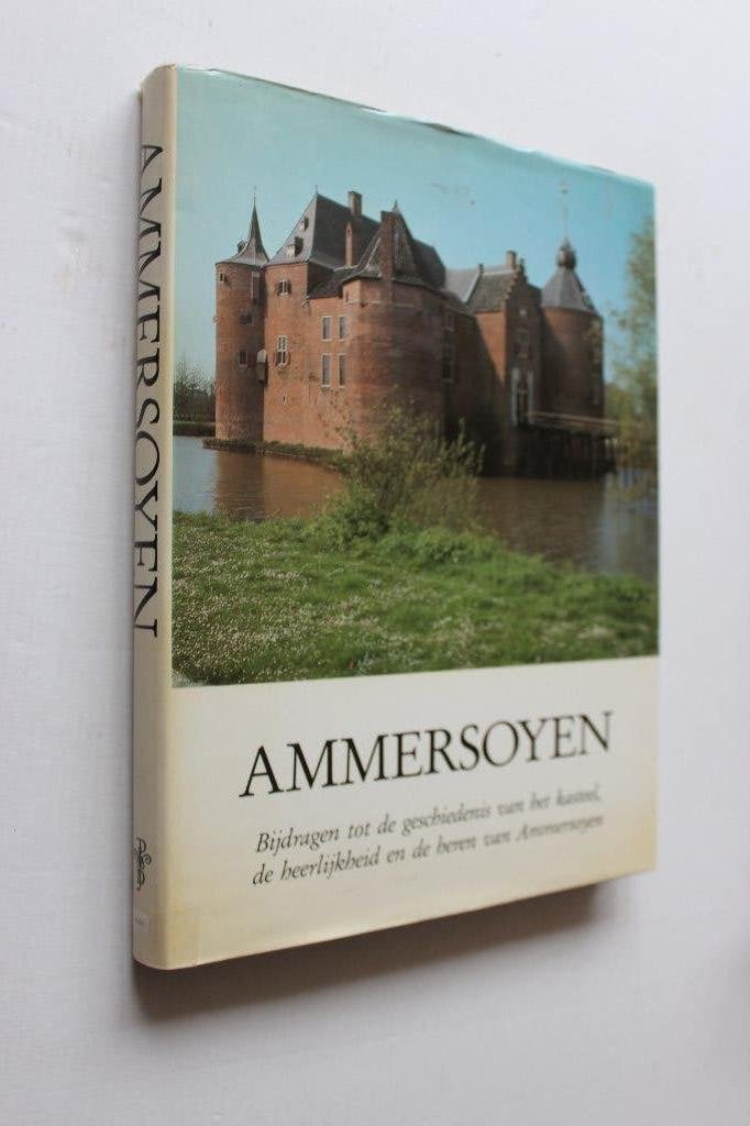 boek over kasteel Ammersoyen te Ammerzoden, Ophalen of Verzenden, Gelezen, Overige