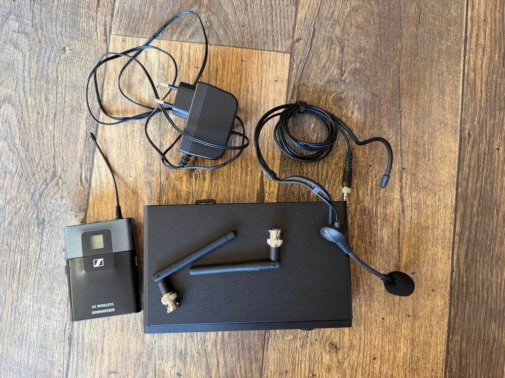Sennheiser XS Wireless 2 Draadloos Microfoonsysteem, Ophalen of Verzenden, Zo goed als nieuw, Zangmicrofoon, Draadloos
