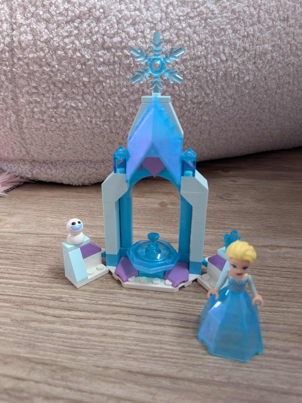 LEGO 43199  Disney Frozen IJskasteel met Elsa en sneeuwpop, Lego, Ophalen of Verzenden, Zo goed als nieuw, Compleet