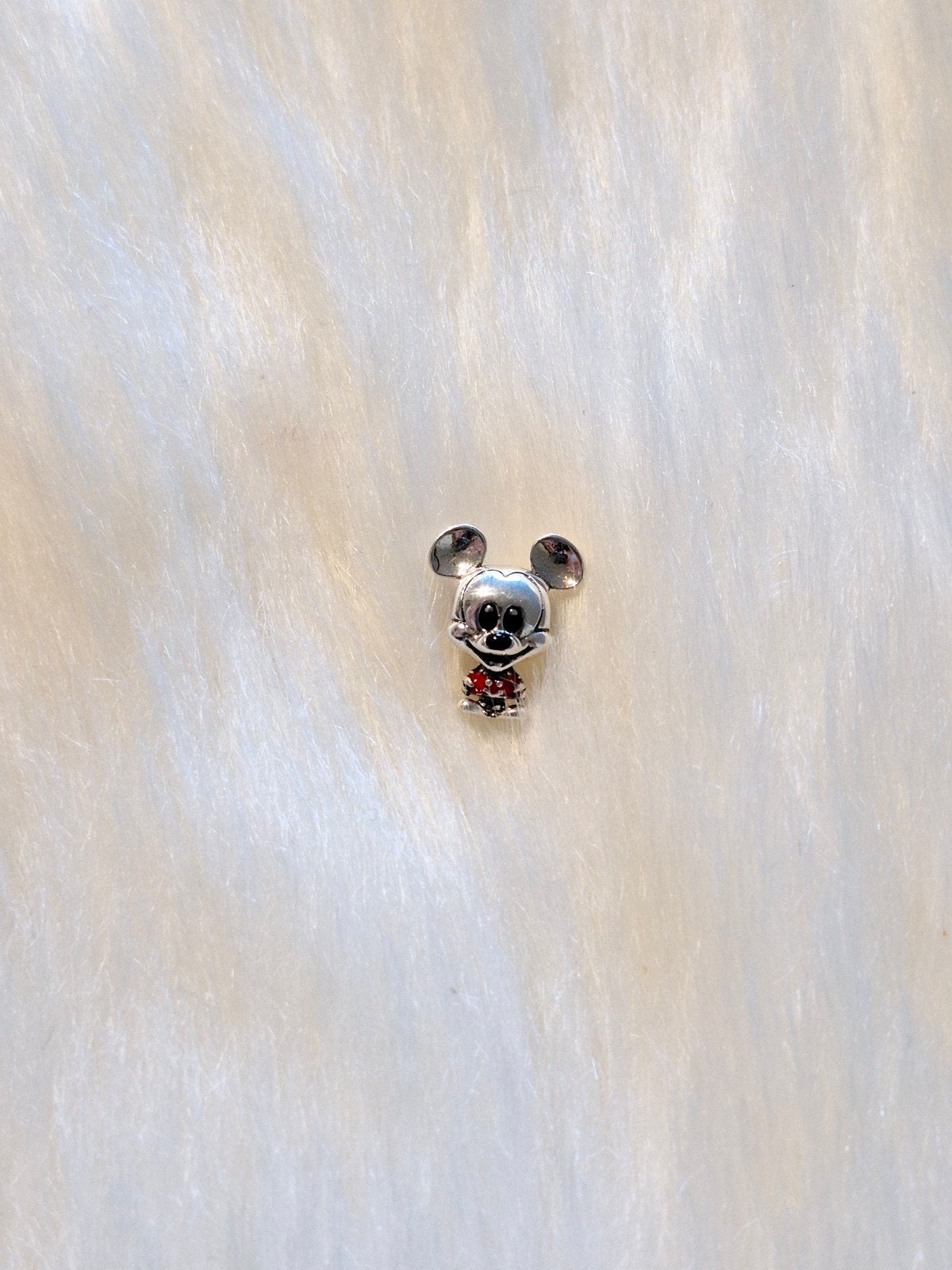 Pandora Disney Mickey Mouse bedel 925 zilver, Pandora, Ophalen of Verzenden, Zo goed als nieuw, 1 bedel