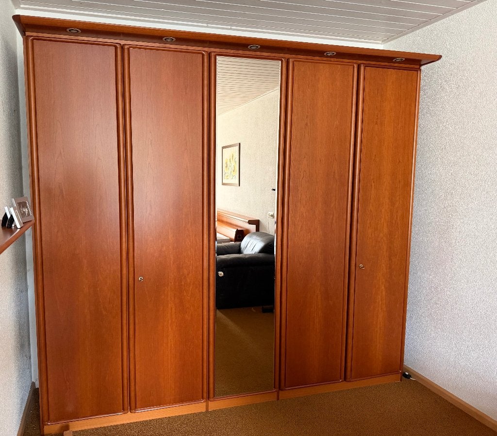 Linnenkast, Huis en Inrichting, Ophalen, Met deur(en), Gebruikt, 200 cm of meer