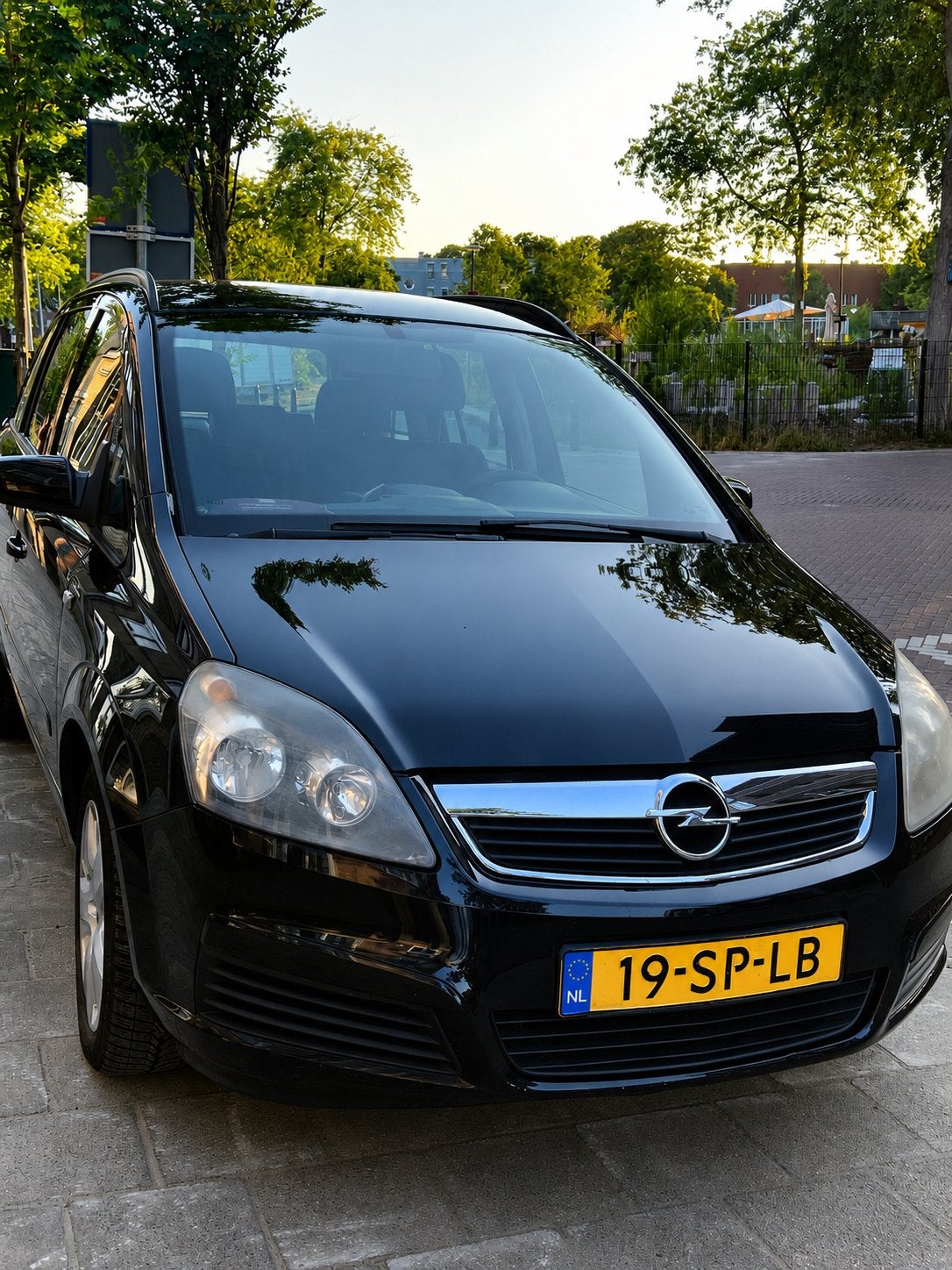 Opel Zafira 2006 Zwart 7 persoons, Auto's, Opel, Voorwielaandrijving, Zwart, 4 cilinders, 7 stoelen