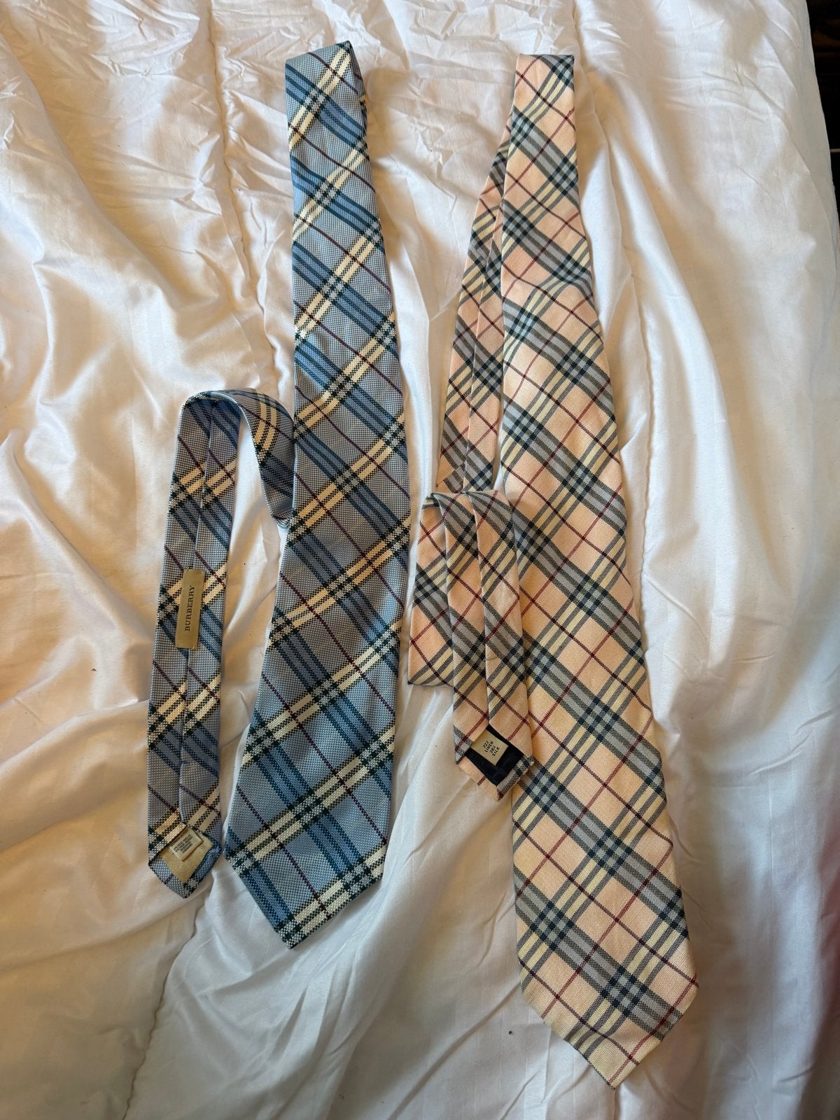 Set van 2 Authentieke Burberry London Nova Check Zijden Linn, Kleding | Heren, Ophalen of Verzenden, Zo goed als nieuw, Meerkleurig