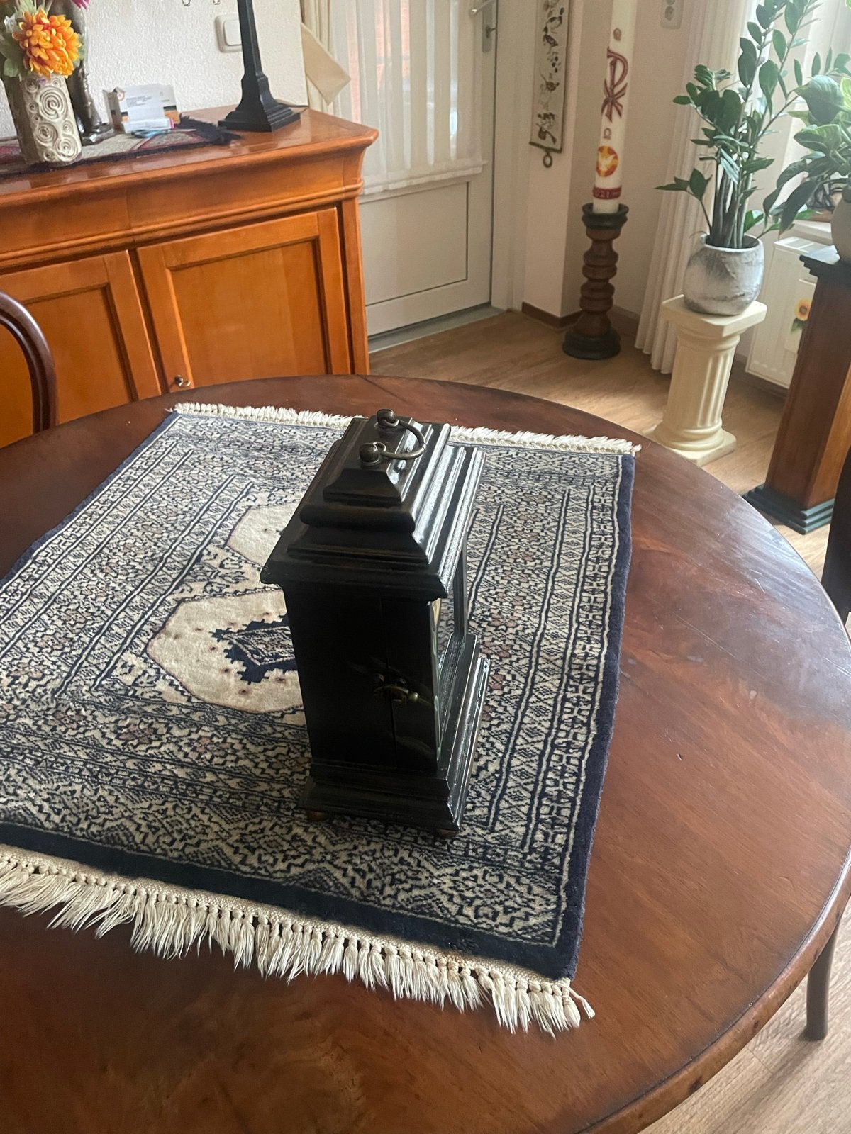 Mooi antiek tafelklokje met handgeschilderde details, Ophalen of Verzenden