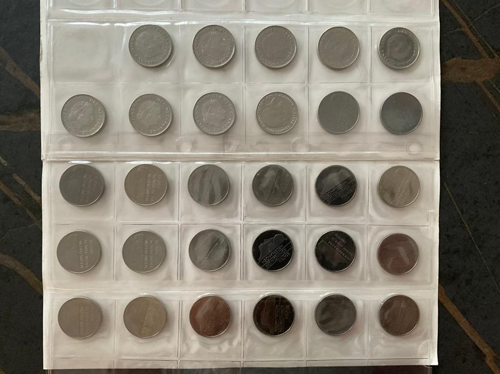 29 x 2,50 GULDEN - NIKKEL - JULIANA-BEATRIX - 1969-2001, Ophalen of Verzenden, 2½ gulden, Losse munt