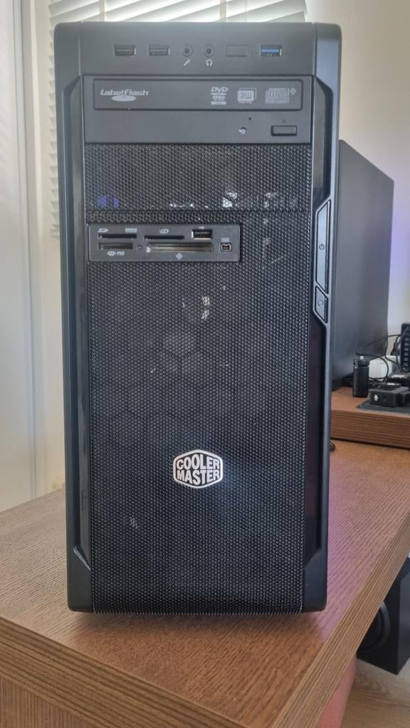 Cooler Master pc behuizing., Computers en Software, Computerbehuizingen, Ophalen, Gebruikt