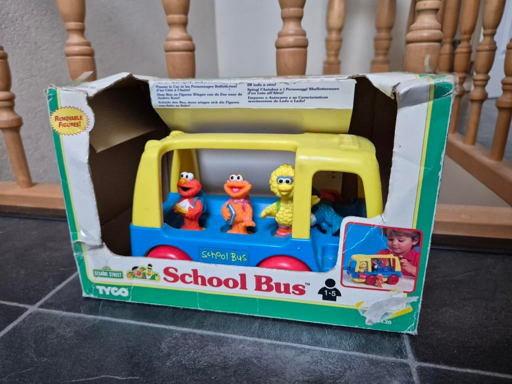 Sesamstraat bus schoolbus met doos tyco, Ophalen of Verzenden, Speelset