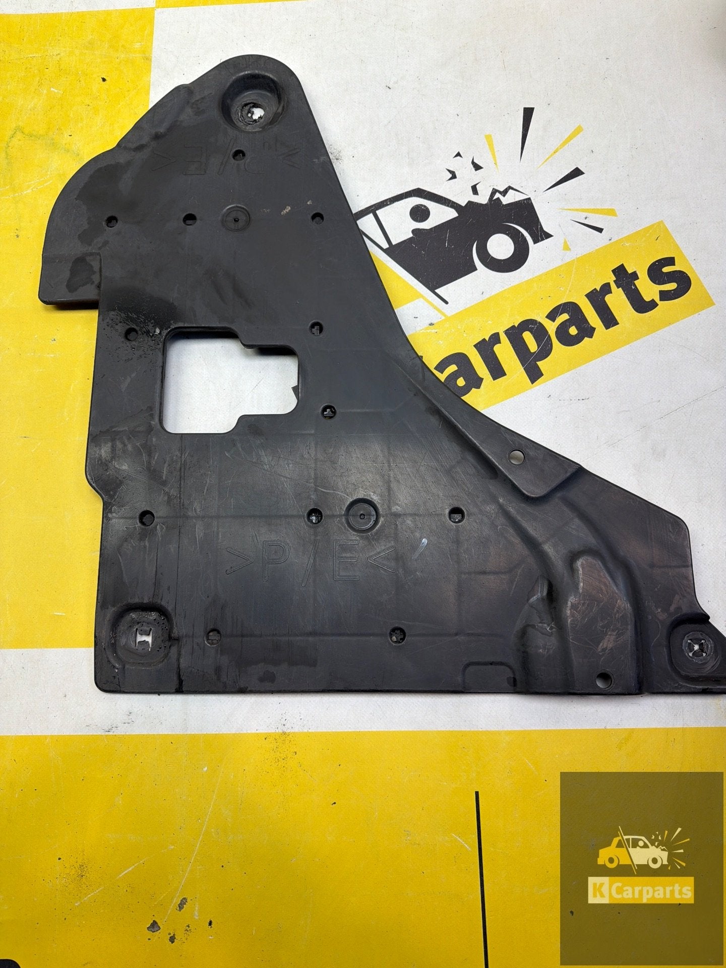 Beschermplaat bodem links 748A39495R, Renault Group, Gebruikt, Contact.group@renault.com, Renault