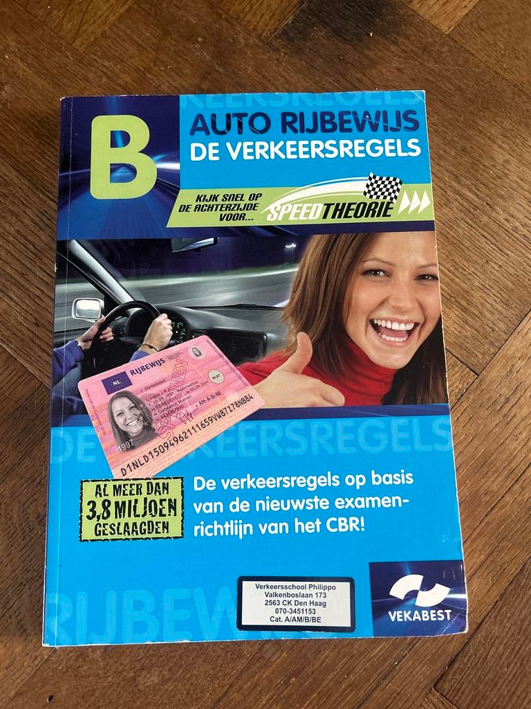 Rijbewijs theorie boek - Auto rijbewijs de verkeersregels, Boeken, Ophalen of Verzenden, Zo goed als nieuw, Overige niveaus