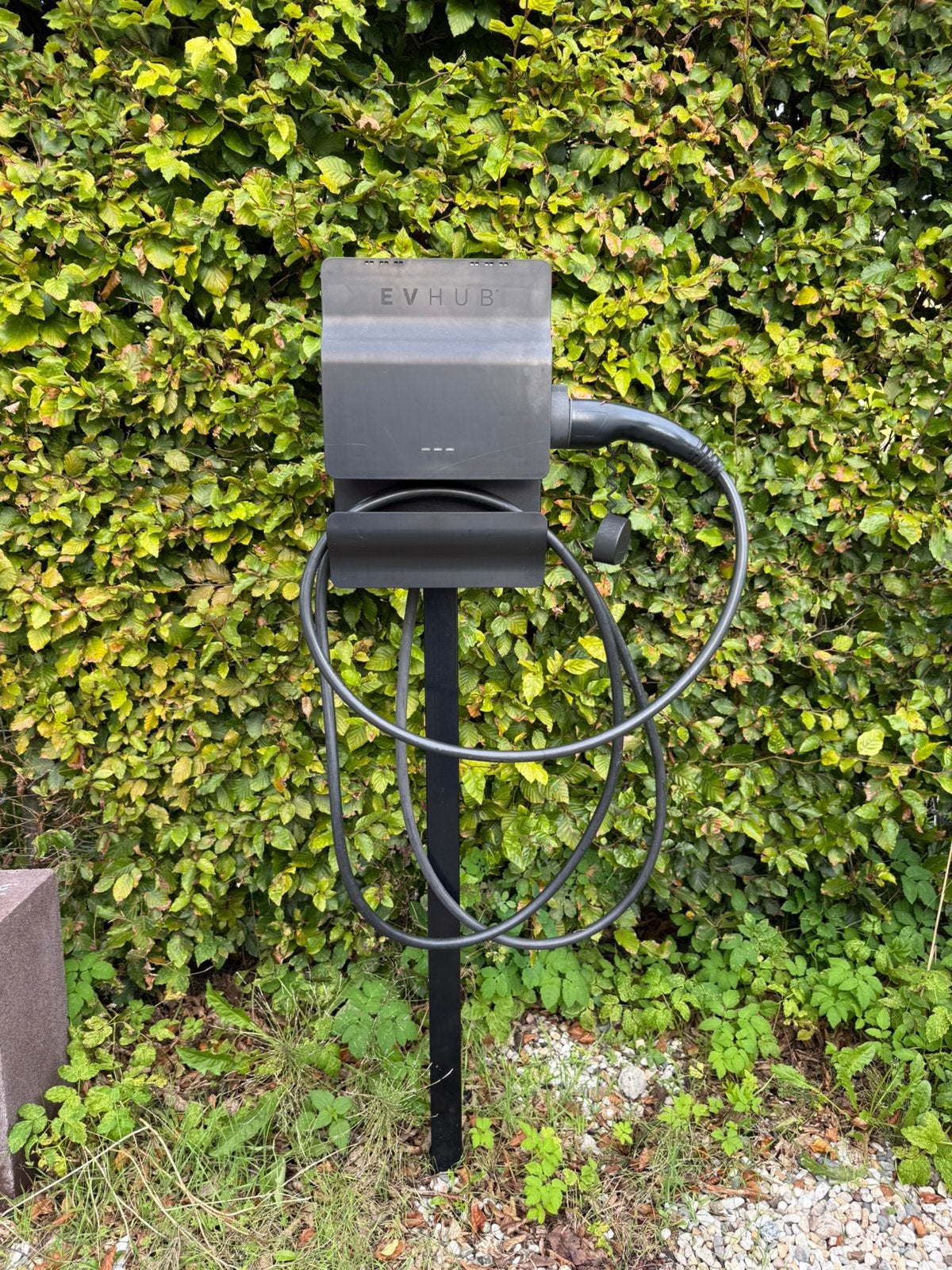 Te koop: zeer goede EVHUB laadpaal incl vaste laadkabel 5m, Ophalen, Zo goed als nieuw, Laadpaal en Laadkabel